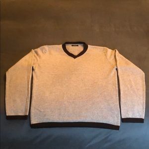 Sisley v-neck sweater in tan wool